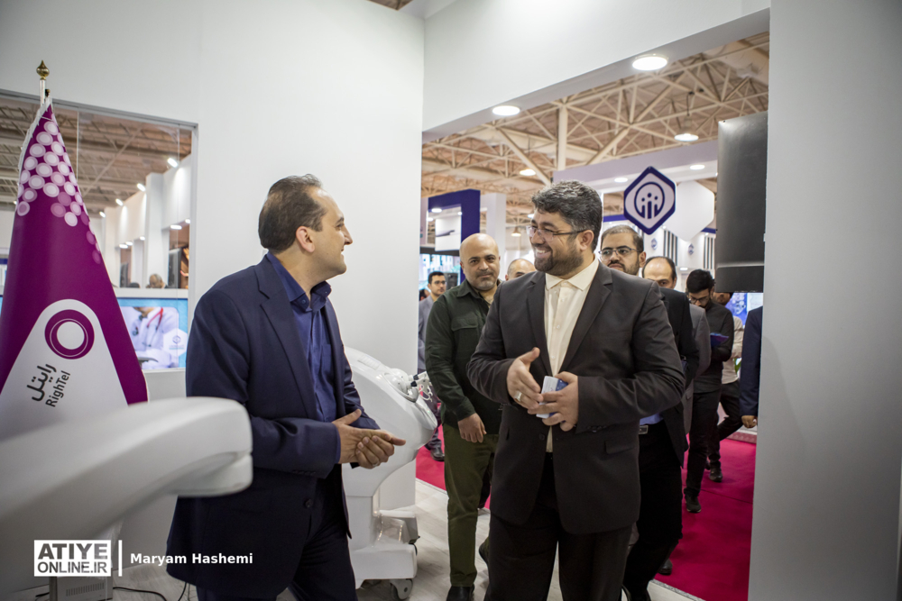بازدید مدیرعامل سازمان تأمین اجتماعی از نمایشگاه الکامپ