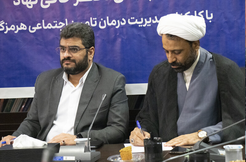 تاثیر مثبت حضور مدیریت درمان تامین‌اجتماعی استان هرمزگان در میز خدمت 