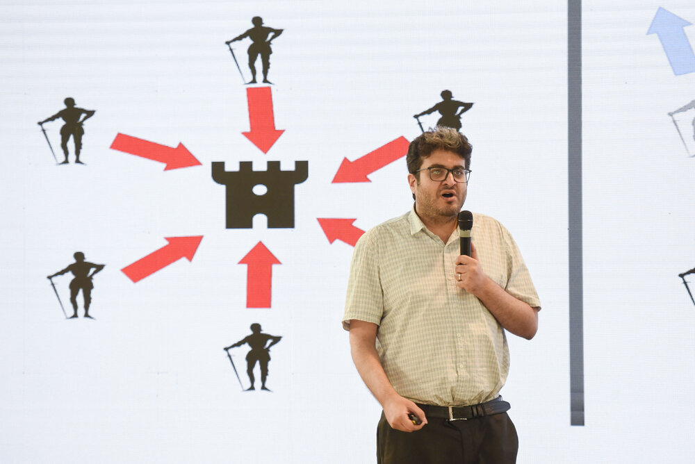 سخنرانی کاوه مشتاق درباره افق فعالیت‌های صادراتی / بخش دوم