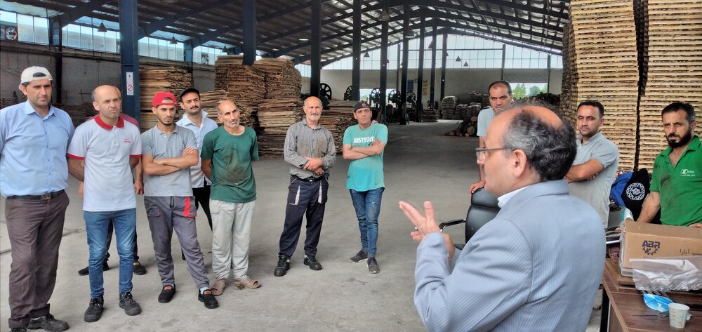 برگزاری دوره‌های آموزشی آشنایی با حوادث ناشی از کار در کارگاه‌های شهر اسالم 