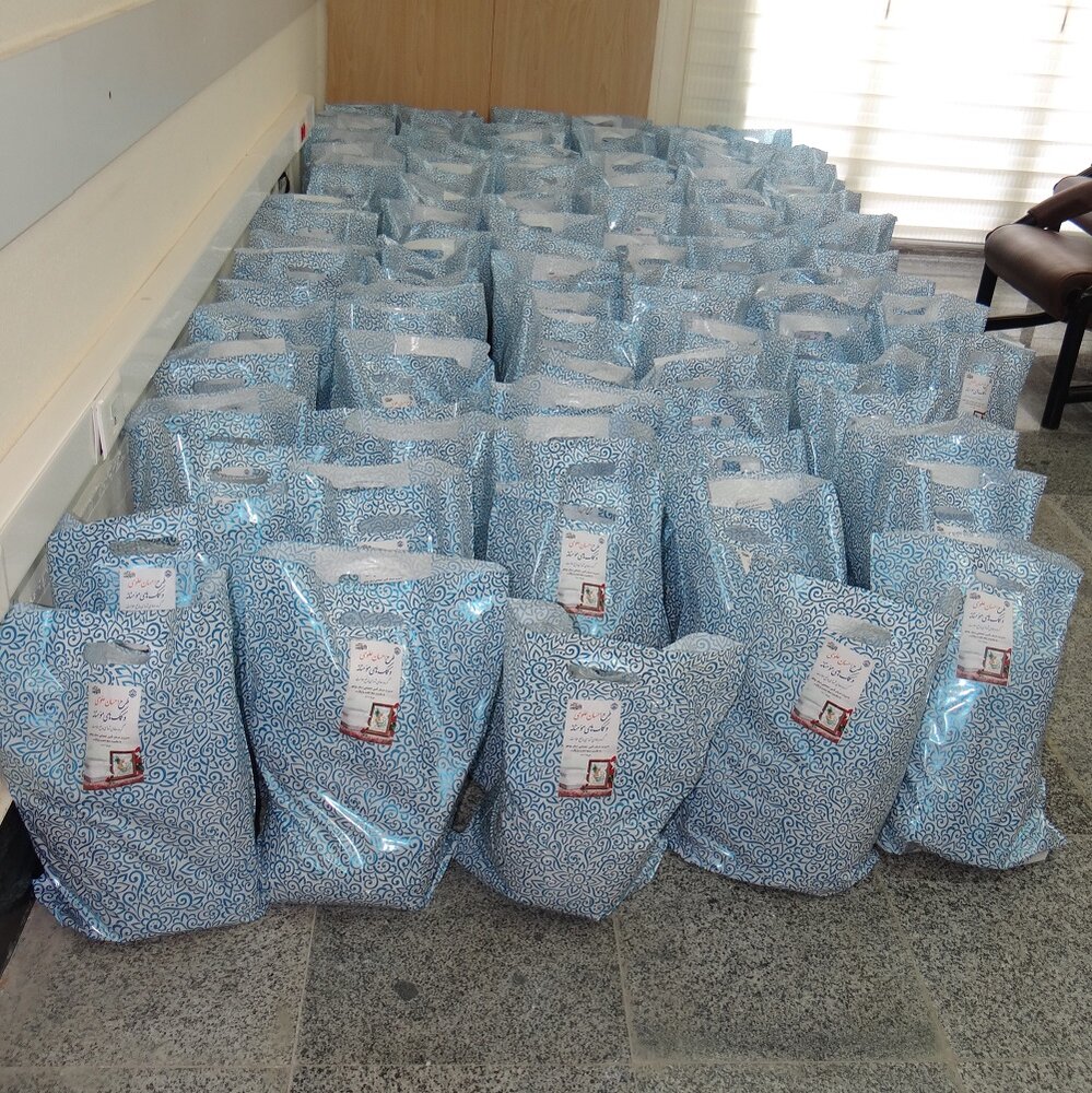 توزیع بسته‌های کمک معیشتی در مناطق محروم بوشهر