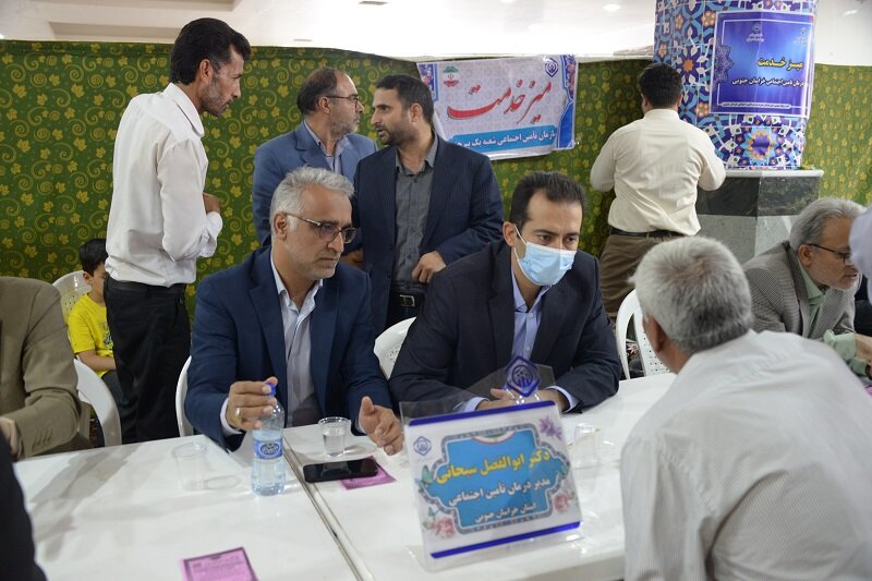 برپایی میز خدمت سازمان تامین‌اجتماعی در محل برگزاری نماز جمعه بیرجند