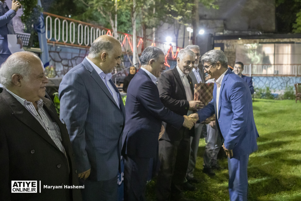 تجلیل از کارکنان بازنشسته اداره کل تأمین اجتماعی شرق تهران