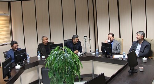 دیدار اعضای هیات مدیره کانون بازنشستگان دندی با مدیرکل تامین‌اجتماعی استان زنجان