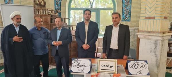 برگزاری میز ارتباطات مردمی در مصلی نماز جمعه شهرستان بردسکن