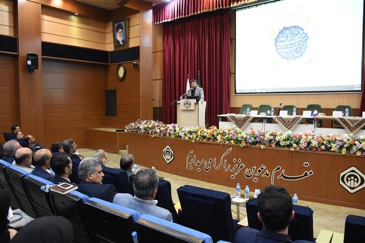 فرصت پوشش بیمه‌ای ۵ میلیون و ۲۰۰ هزار نفر در مشاغل رسمی