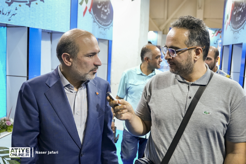 روز پررونق غرفه وزارت تعاون، کار و رفاه اجتماعی