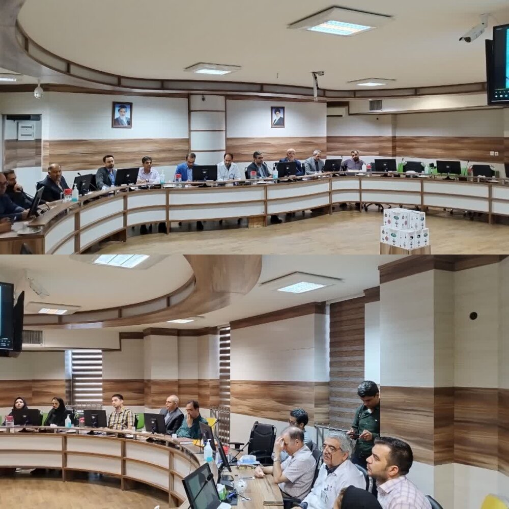 دیدار مدیر درمان تامین‌اجتماعی اصفهان با پزشکان و داروسازان بیمارستان دکتر غرضی