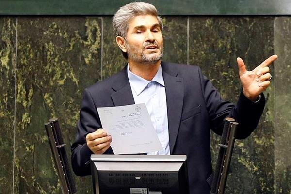 انتقاد یک نماینده مجلس از پرداخت‌نکردن تسهیلات بانکی به زوج‌های جوان