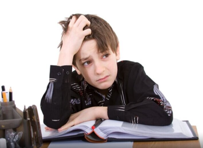 غربالگری اضطراب ۶۵۰ کودک بروجردی توسط بهزیستی