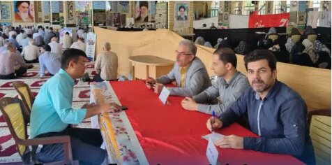 برپایی میز خدمت اداره کل تامین‌اجتماعی استان گلستان در شهرستان مینودشت