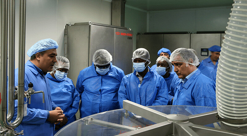 حضور هیاتی از زیمبابوه در شرکت کارخانجات داروپخش