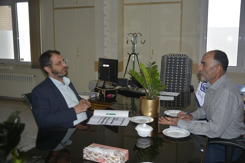 بازدید مدیرکل تامین‌اجتماعی استان یزد از شعبه اشکذر 