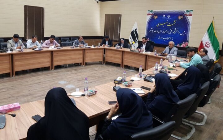 ورود بیش از ۶۰ درصد دانش‌آموختگان دانشگاه فنی و حرفه‌ای بوشهر به بازار کار