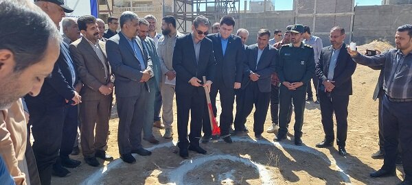 کلنگ‌زنی درمانگاه عمومی تامین‌اجتماعی شهرستان دهگلان