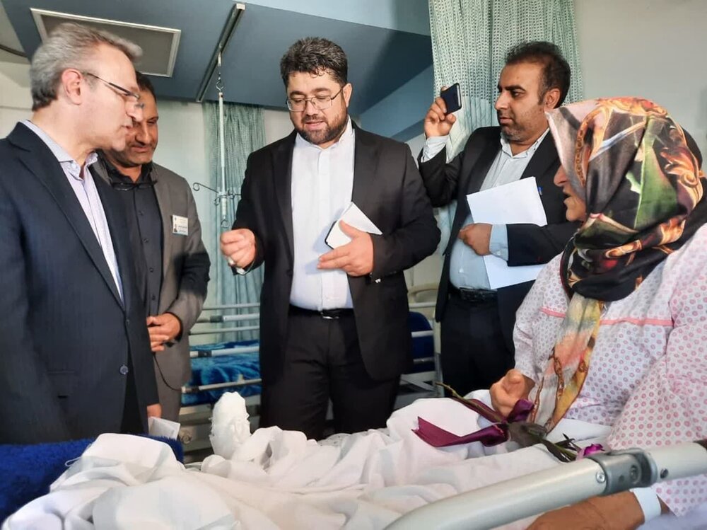 مدیرعامل سازمان تامین‌اجتماعی هزینه درمان بیمار چالوسی را تقبل کرد+فیلم