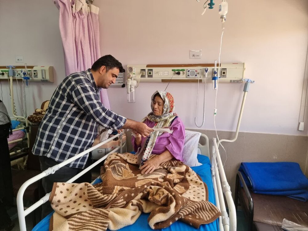 ویزیت بیش از ۷۳ هزار سالمند در مراکز ملکی تامین‌اجتماعی قم 