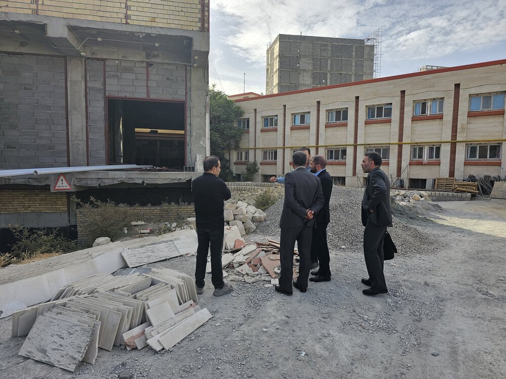 نشست مدیر درمان تامین‌اجتماعی استان کرمانشاه با مدیرعامل شرکت مخروط کار