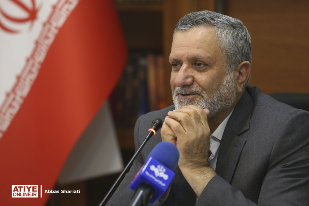 یک سالمند نباید دل نگران معیشت خود باشد