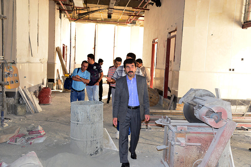 بازدید مدیرکل تامین‌اجتماعی کردستان از ساختمان در حال ساخت شعبه یک تامین‌اجتماعی سنندج