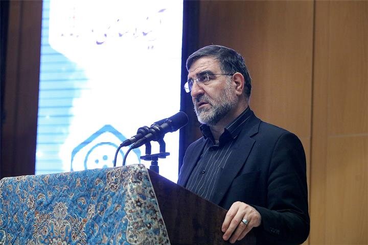 مدیران شستا در مقابل فشارهای سیاسی مقاومت کنند