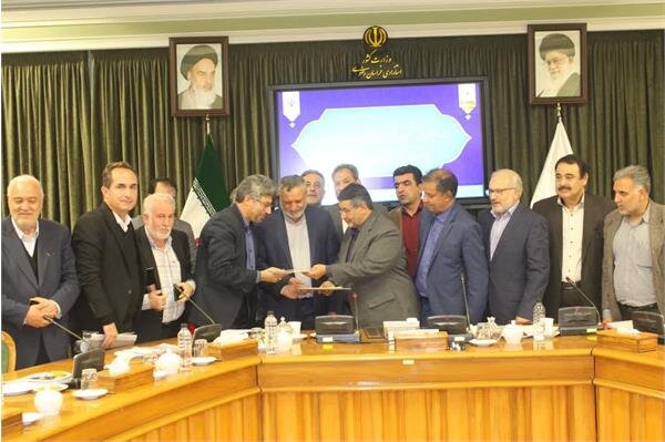 امضاء تفاهم‌نامه اداره کل تعاون،کار و رفاه اجتماعی خراسان رضوی و اتاق تعاون استان