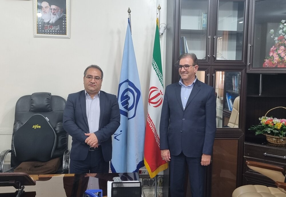 بازدید فرماندار اندیمشک از روند خدمات‌دهی شعبه تامین‌اجتماعی شهرستان