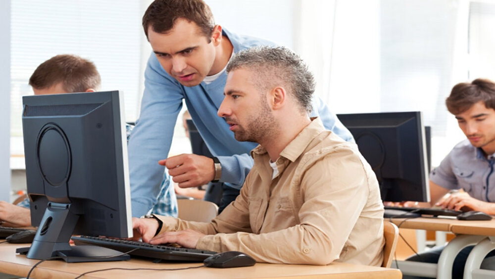 از چه روش‌هایی برای آموزش در محیط کاری استفاده کنیم؟