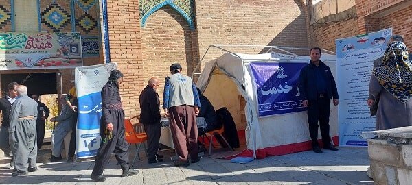 برپایی میز خدمت جهادی مدیریت درمان تامین‌اجتماعی کردستان در سنندج