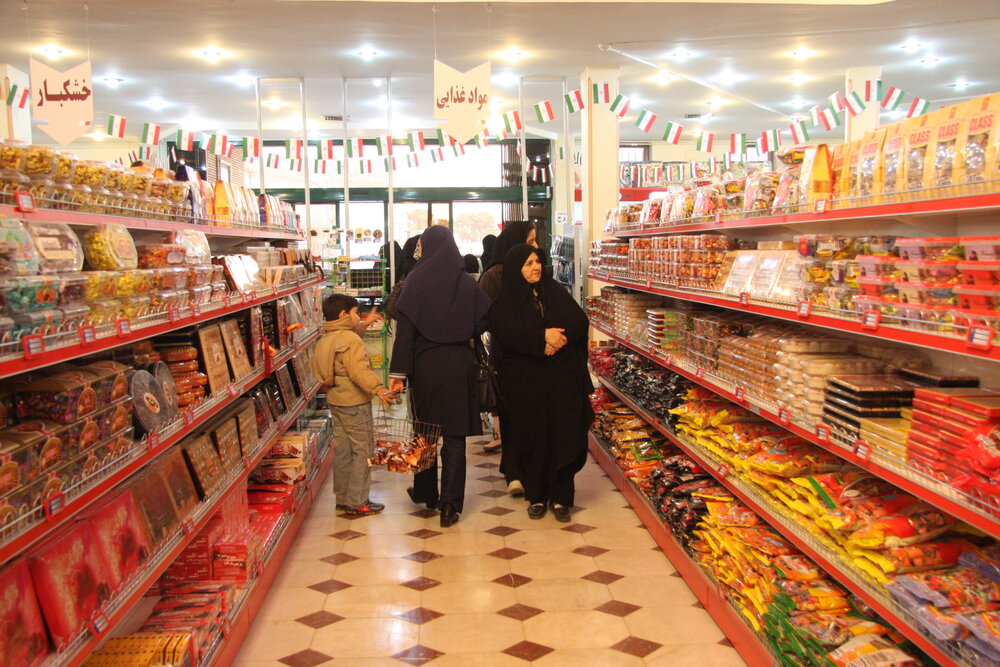 دست حمایت بر سرکودکان بی‌بضاعت