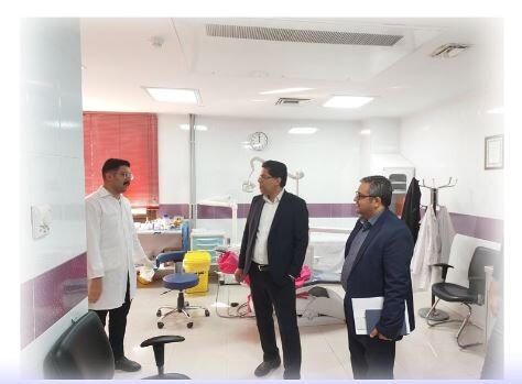 بازدید مدیر درمان تامین اجتماعی استان مرکزی از درمانگاه یادگاران حضرت امام (ره) خمین