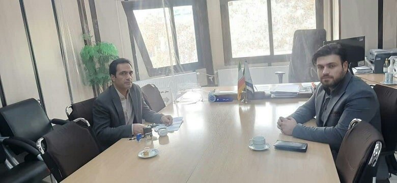 برگزاری نشست هم‌اندیشی با مسئول داروخانه دکتر خزعلی شهرستان سنقر