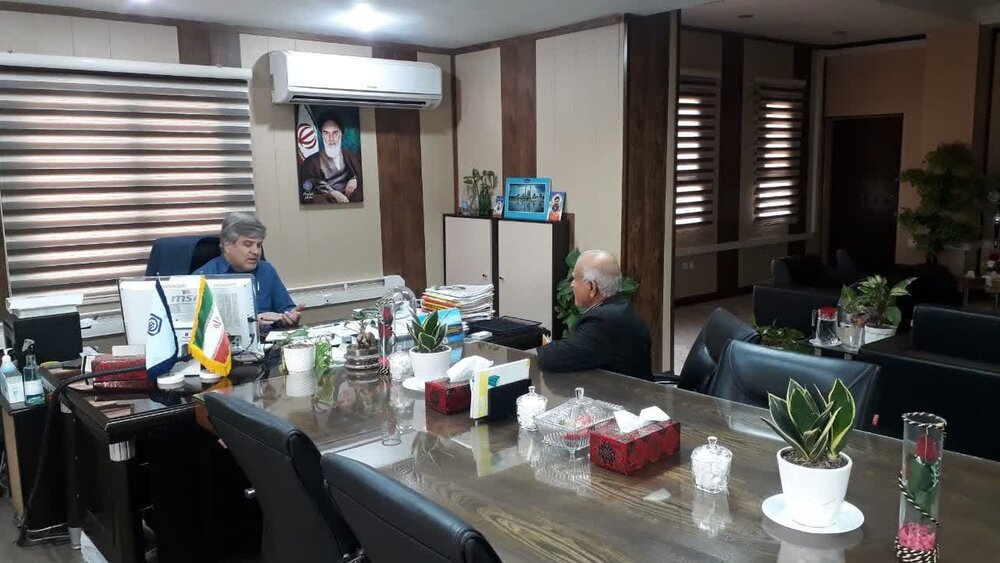 دیدار چهره به چهره مدیرکل تامین‌اجتماعی قم با مراجعان