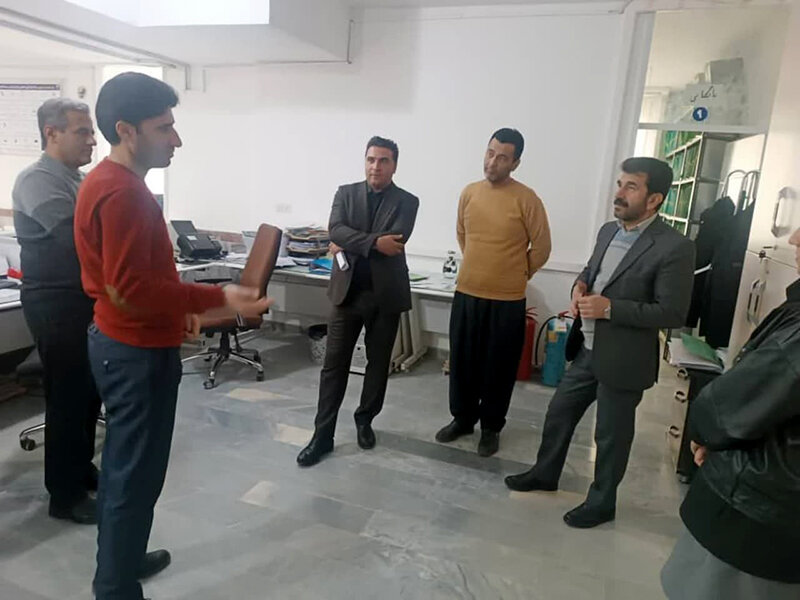 بازدید مدیرکل تامین‌اجتماعی کردستان از شعبه کامیاران