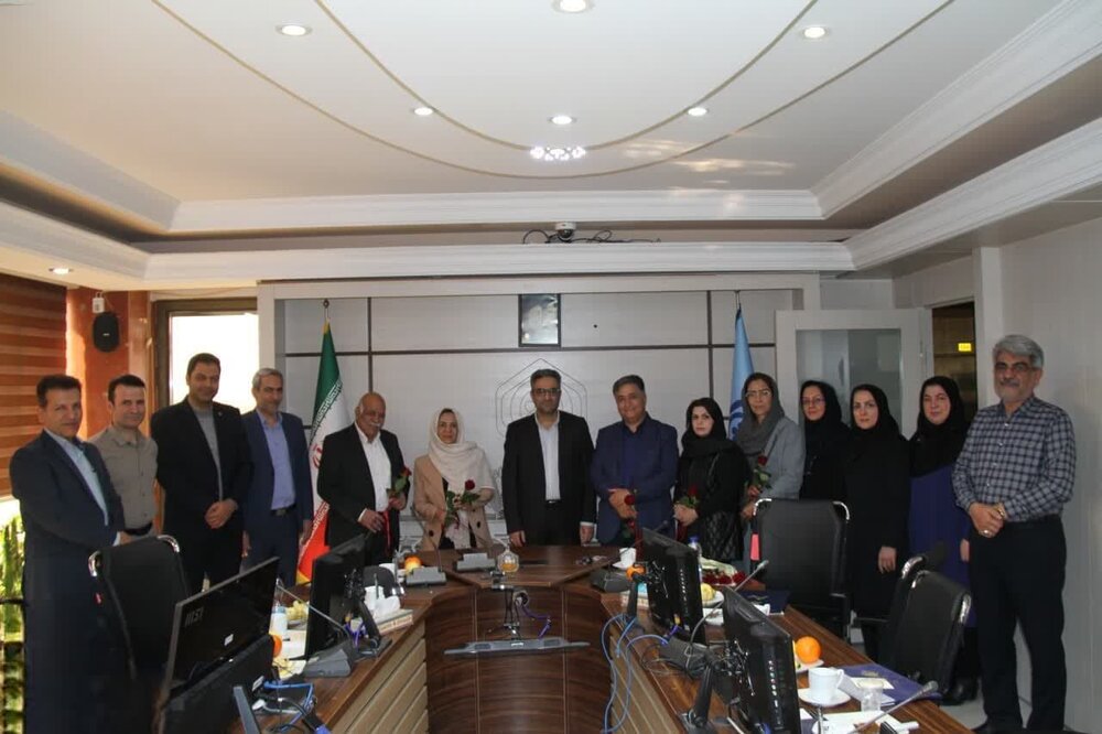 تقدیر از بازنشستگان مدیریت درمان تامین‌اجتماعی استان اصفهان 