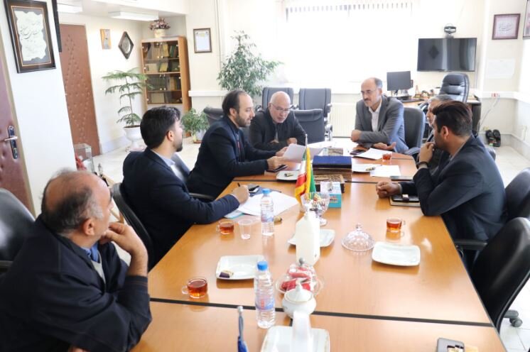 دیدار مدیر درمان تامین‌اجتماعی چهارمحال و بختیاری با مدیرعامل شرکت رفاه گستر
