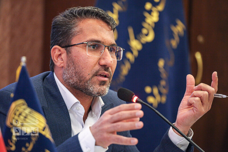 برگزاری میز ارتباطات مردمی دستگاه‌های عضو شورای هماهنگی تعاون،کار ورفاه‌اجتماعی یزد در بهاباد 