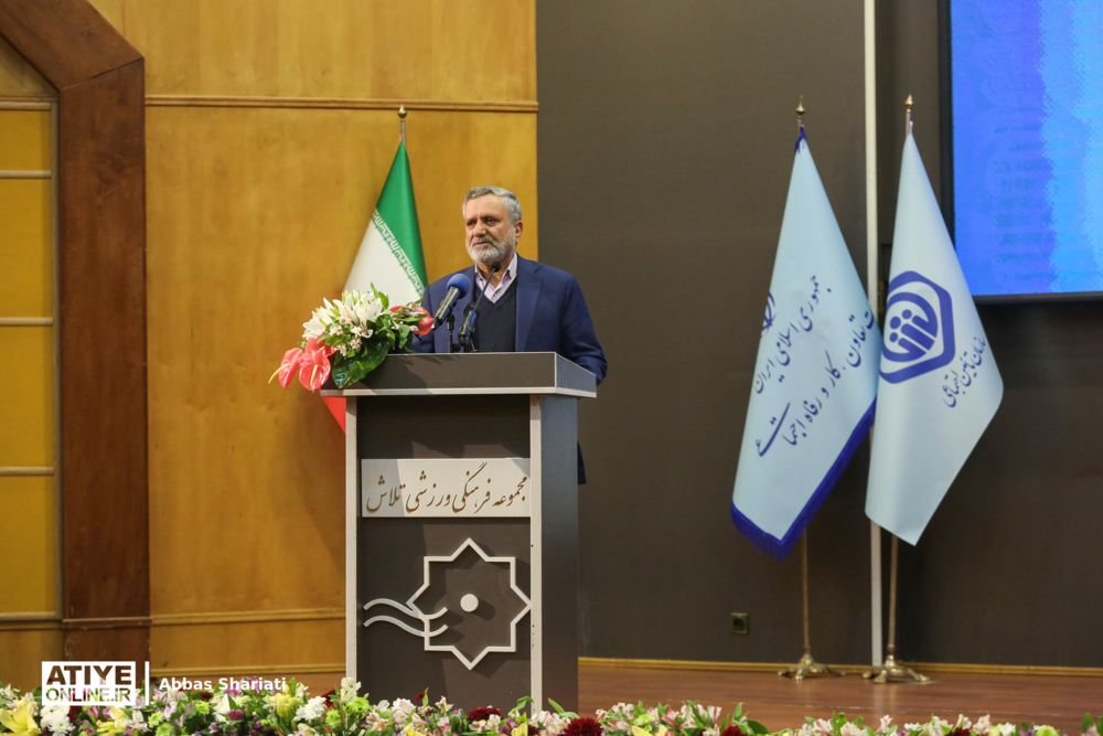 توسعه خدمات درمانی و افزایش حقوق بازنشستگان در دستور کار است