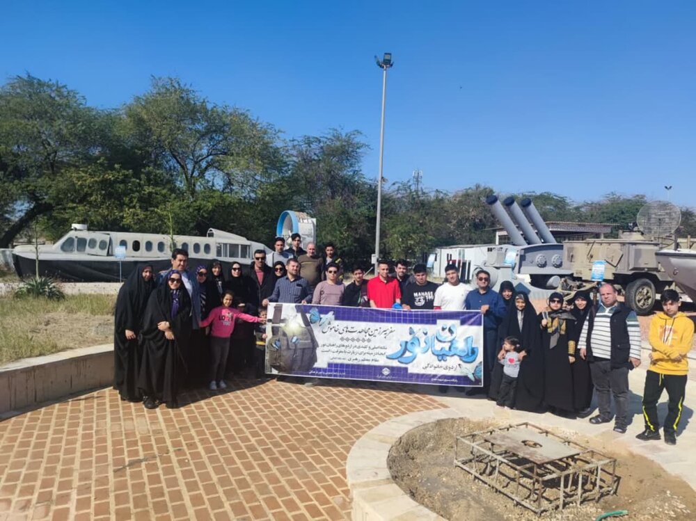 برگزاری اردوی راهیان نور دریایی کارکنان تامین‌اجتماعی قم در بوشهر 