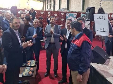 حضور مدیرکل تامین اجتماعی یزد در واحد صنعتی تولید پتوی لیلیان بافت 