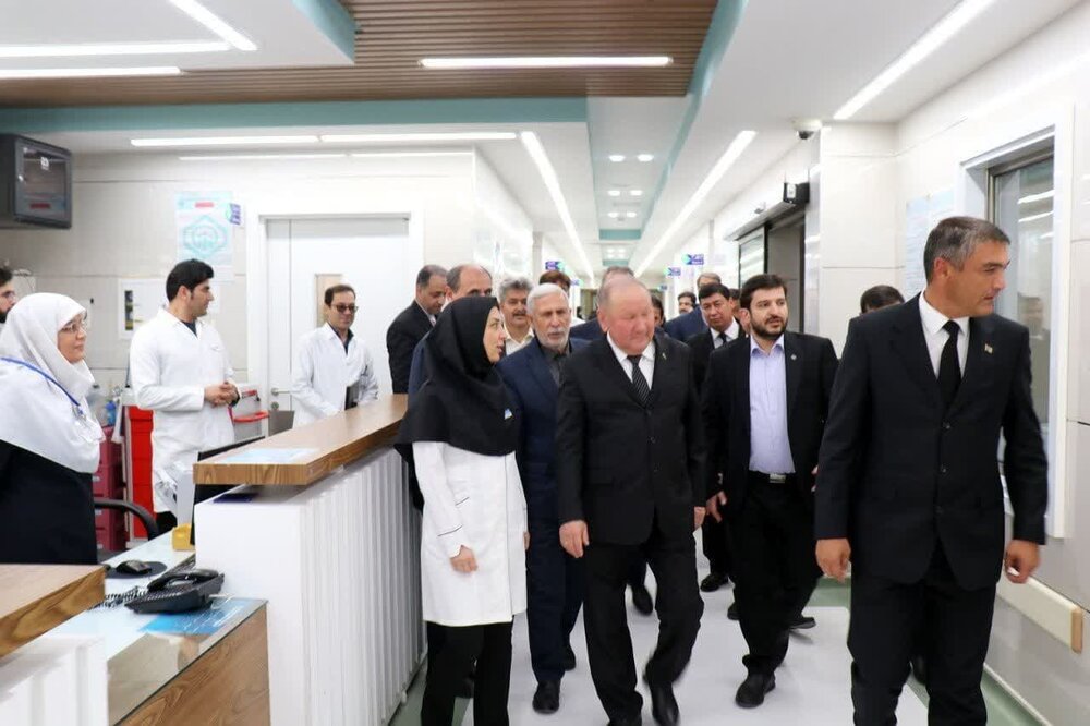 بازدید استاندار آخال ترکمنستان از بیمارستان تامین‌اجتماعی ثامن‌الائمه(ع) بجنورد