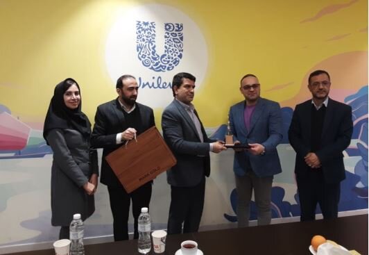 تقدیر مدیرکل تامین‌اجتماعی استان قزوین از کارفرمای یونیلیور 