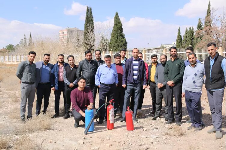 برگزاری دوره آموزشی اطفای حریق ویژه کارکنان نگهبان اداره کل تامین‌اجتماعی کرمان