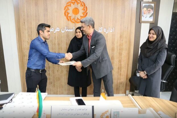 تقدیر از شنوایی‌شناسان و غربالگران شنوایی نوزادان و کودکان هرمزگان