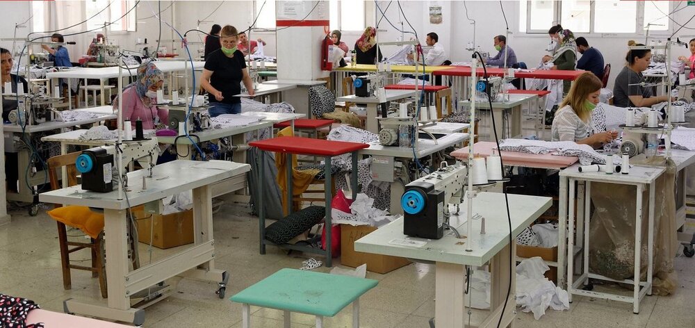 حقوق کارگران در این مناطق در حال نقض شدن است