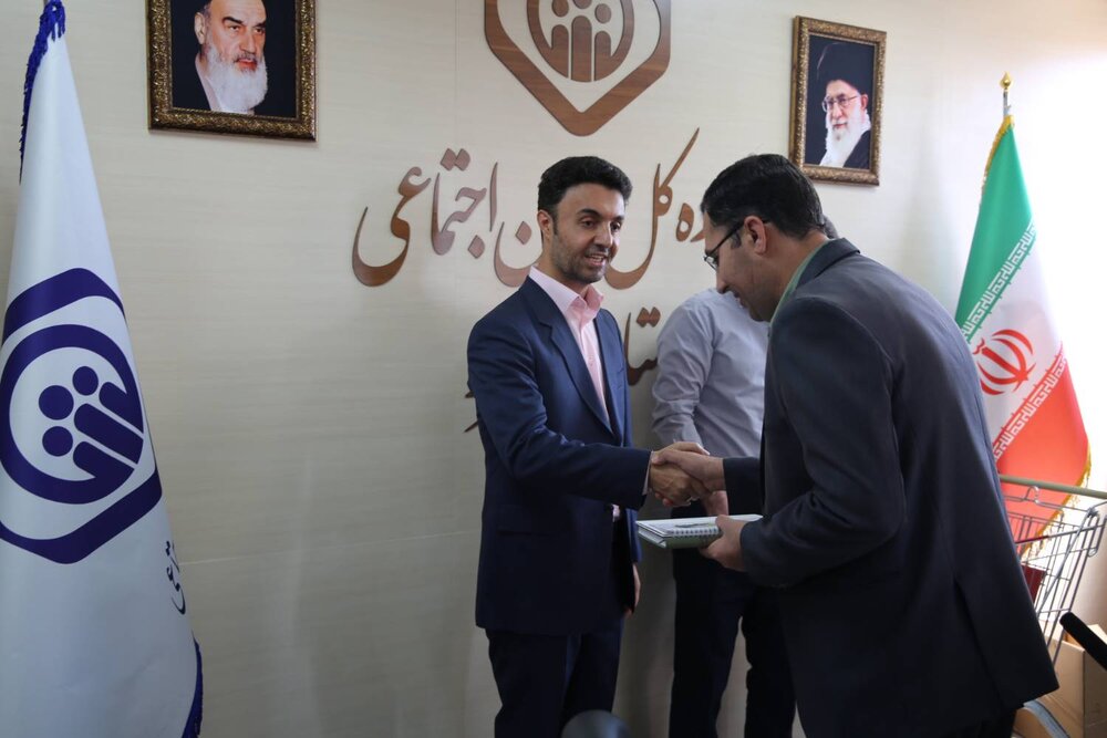 دیدار نوروزی مدیرکل تامین اجتماعی استان البرز با کارکنان 