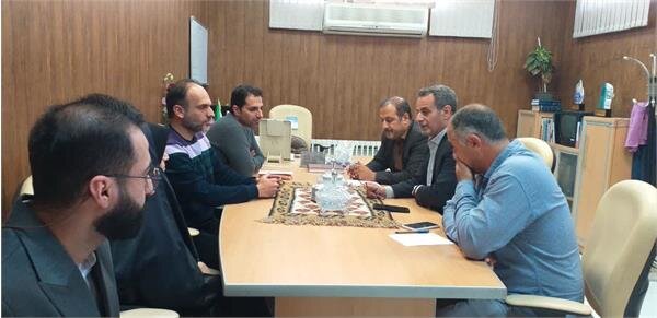 دیدار نوروزی سرپرست اداره کل تعاون، کار و رفاه اجتماعی سمنان با کارکنان مهدیشهر