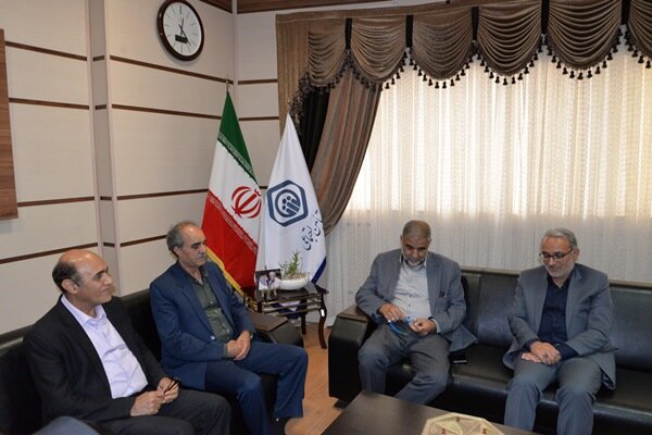 دیدار دبیر خانه کارگر و مدیرکل تامین اجتماعی استان خراسان جنوبی