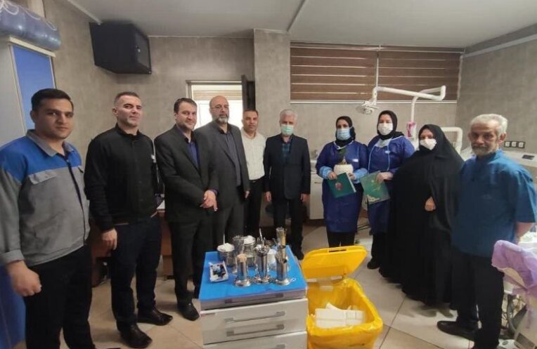 تجلیل مدیر درمان تامین اجتماعی استان البرز از دندانپزشکان مراکز درمانی استان 