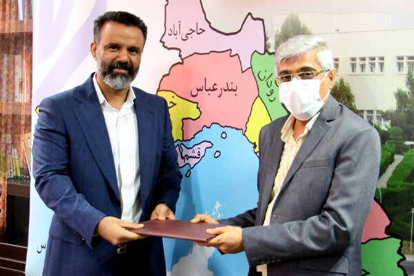 تجلیل از کارکنان منابع انسانی مدیریت درمان تامین‌اجتماعی هرمزگان